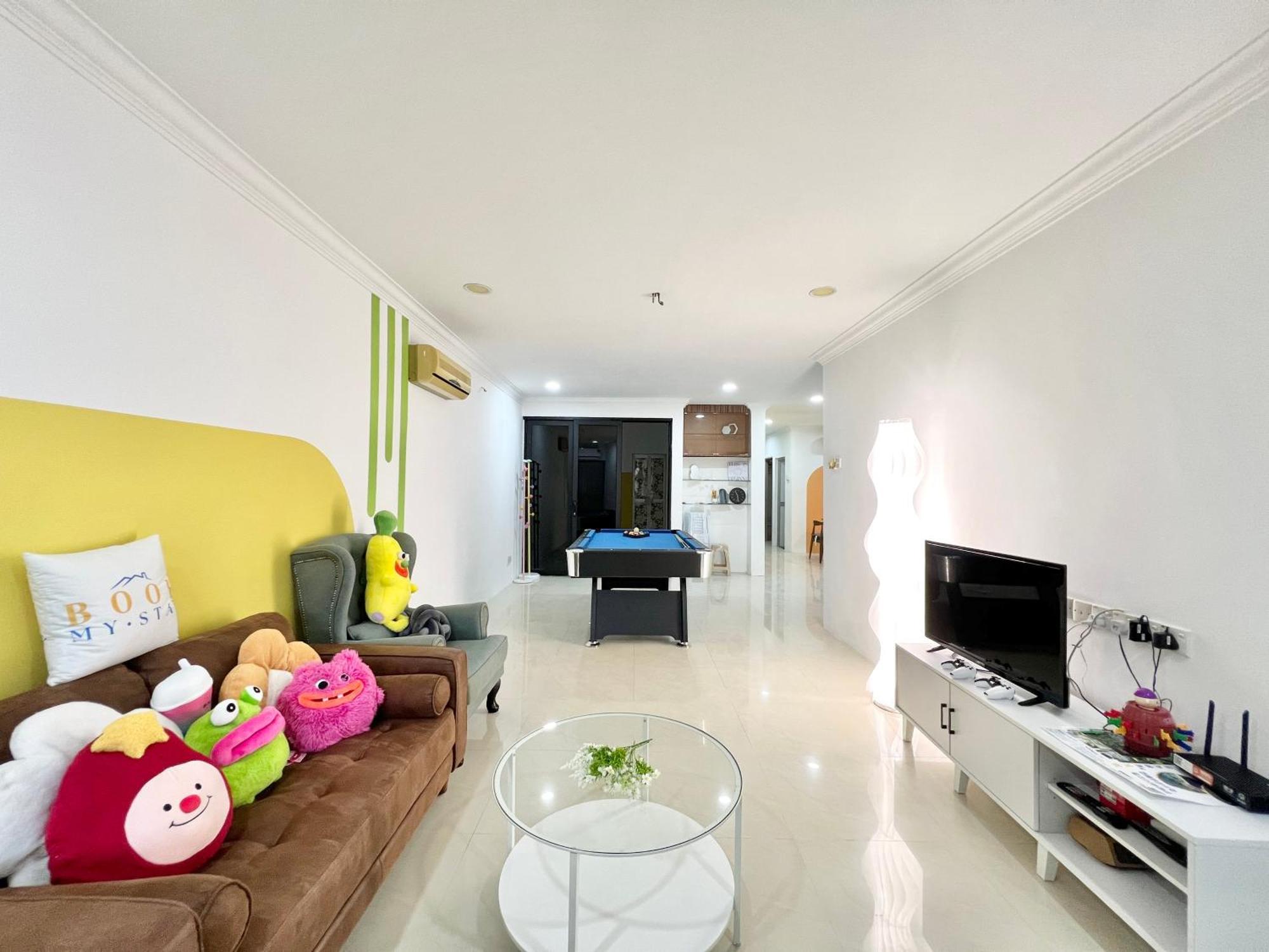 5 Min Ciq Landed Party House 12 Pax Vila Johor Bahru